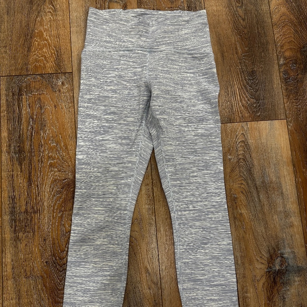 Blue leggings